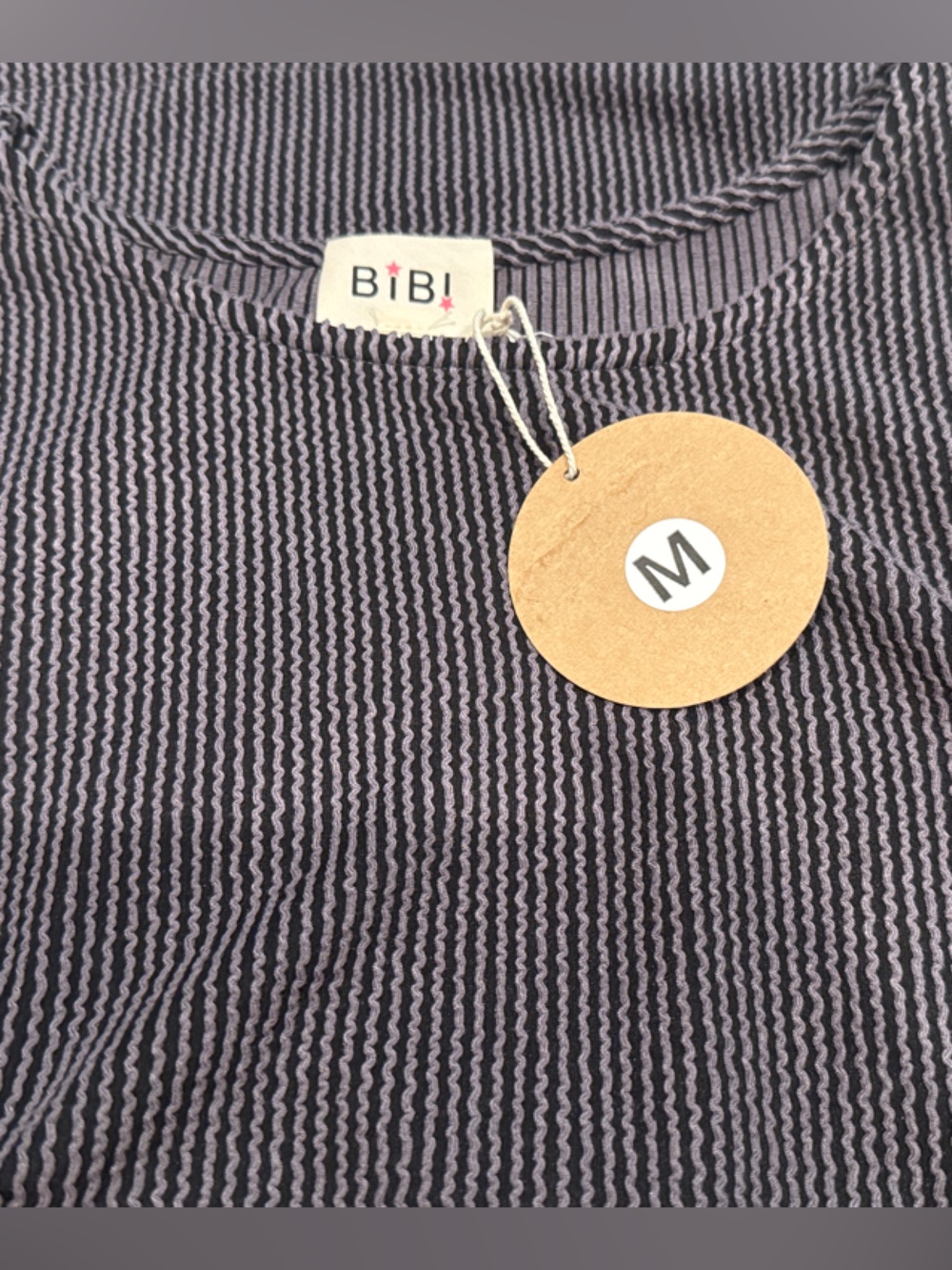 NWT BiBi Charcoal Gray Ribbed Flutter Sleeve Top | Medium - Picture 4 of 6
